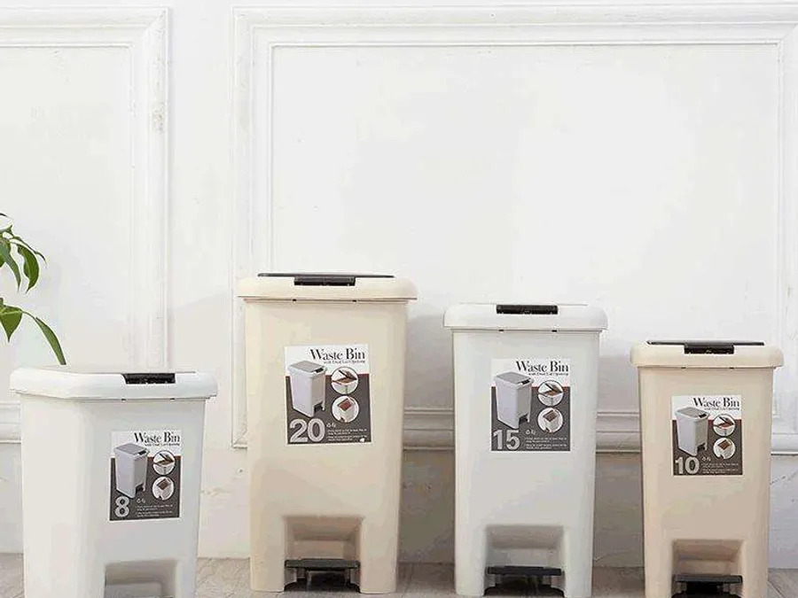 Custom Trash Cans